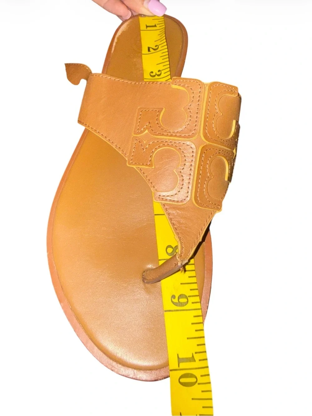 Tory Burch Jamie Full Logo Thong Sandals Size 8 Tan Yellow Leather Flip Flops